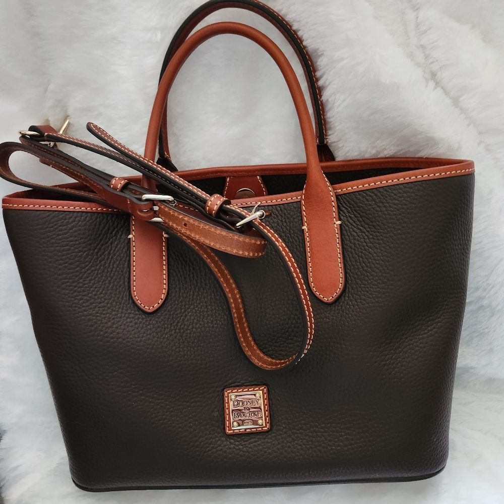 Dooney Bourke purse